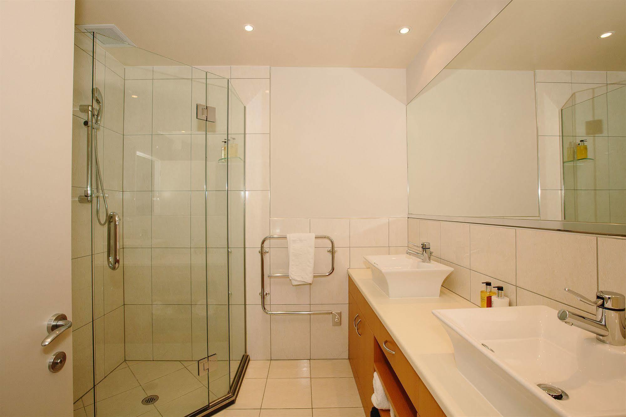 Lakeside Apartments Γουανάκα Εξωτερικό φωτογραφία
